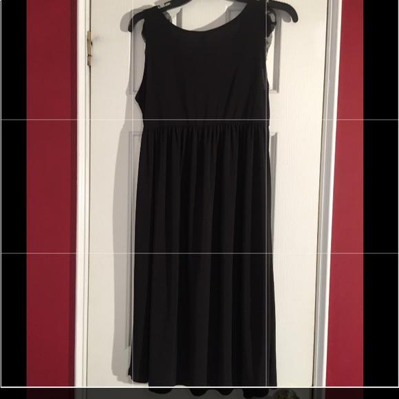 Rose Ruffled Dress - Picture 7 of 7